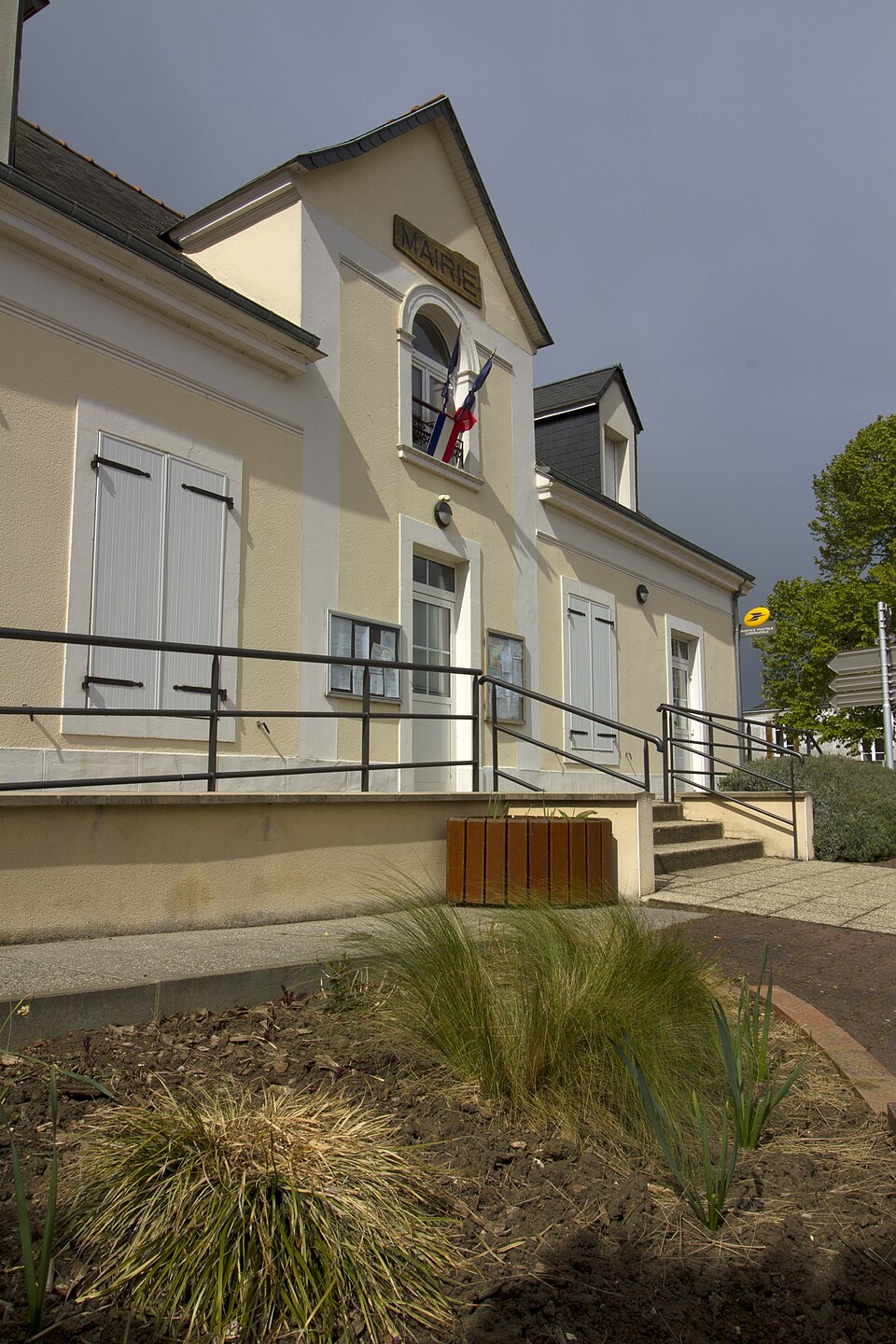 Logo mairie de La Chapelle-Saint-Rémy