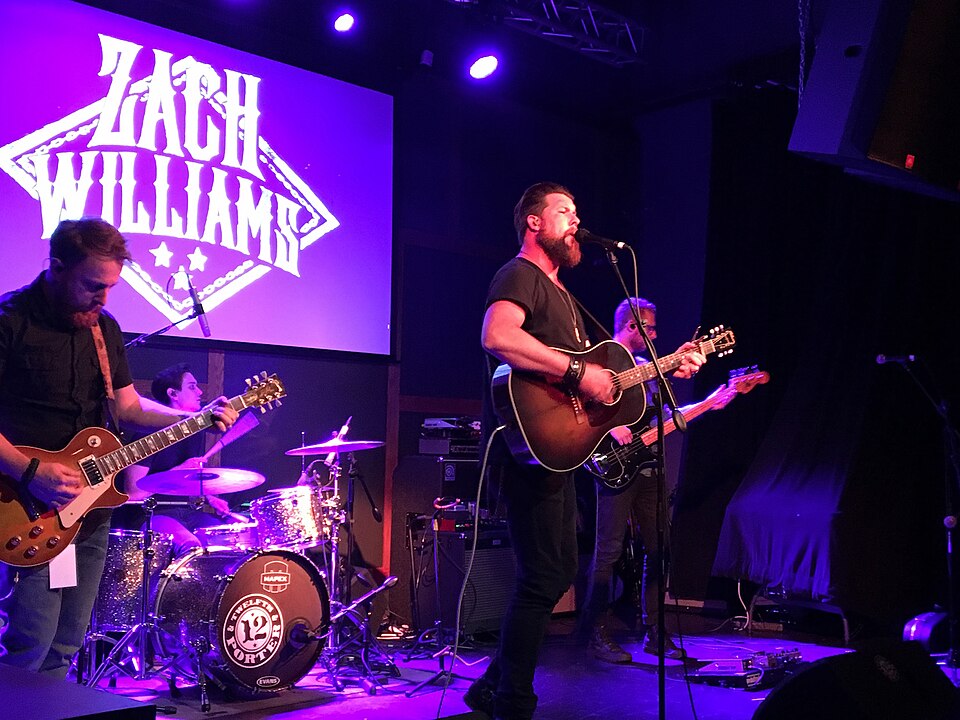Logo Zach Williams