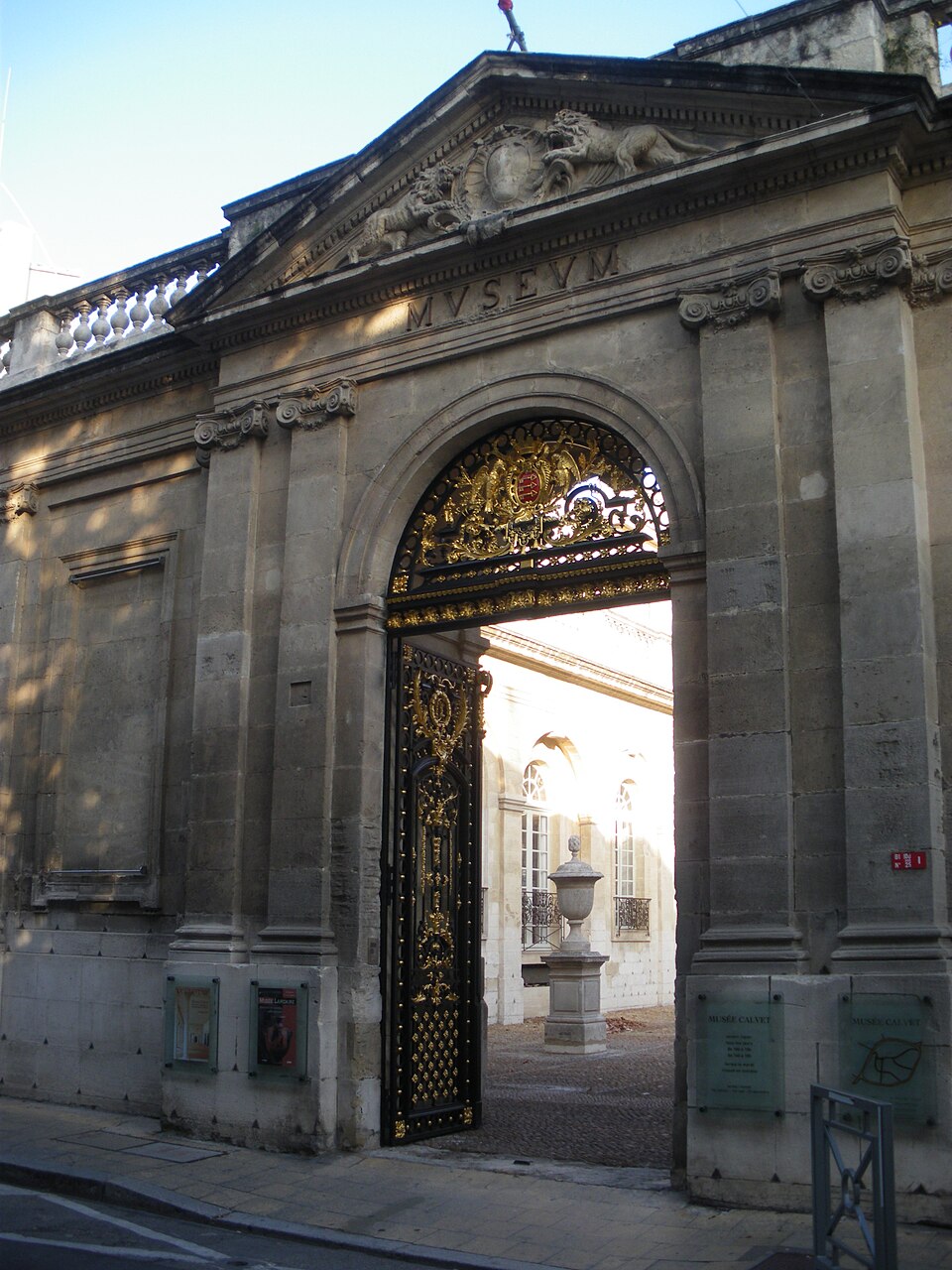 Logo Institut Calvet
