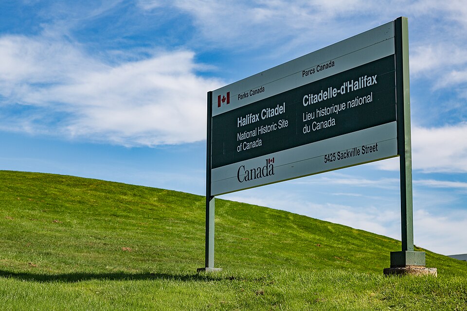 Logo Parcs Canada