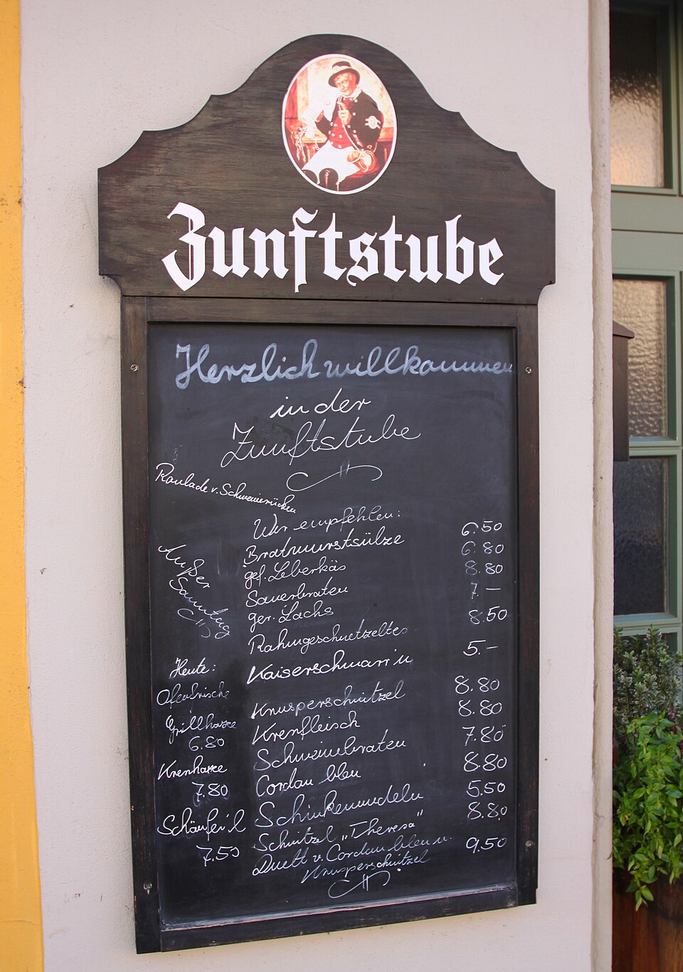 Logo menu