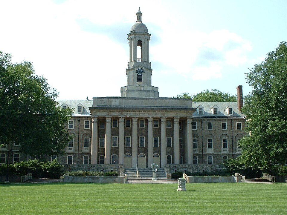 Logo Old Main